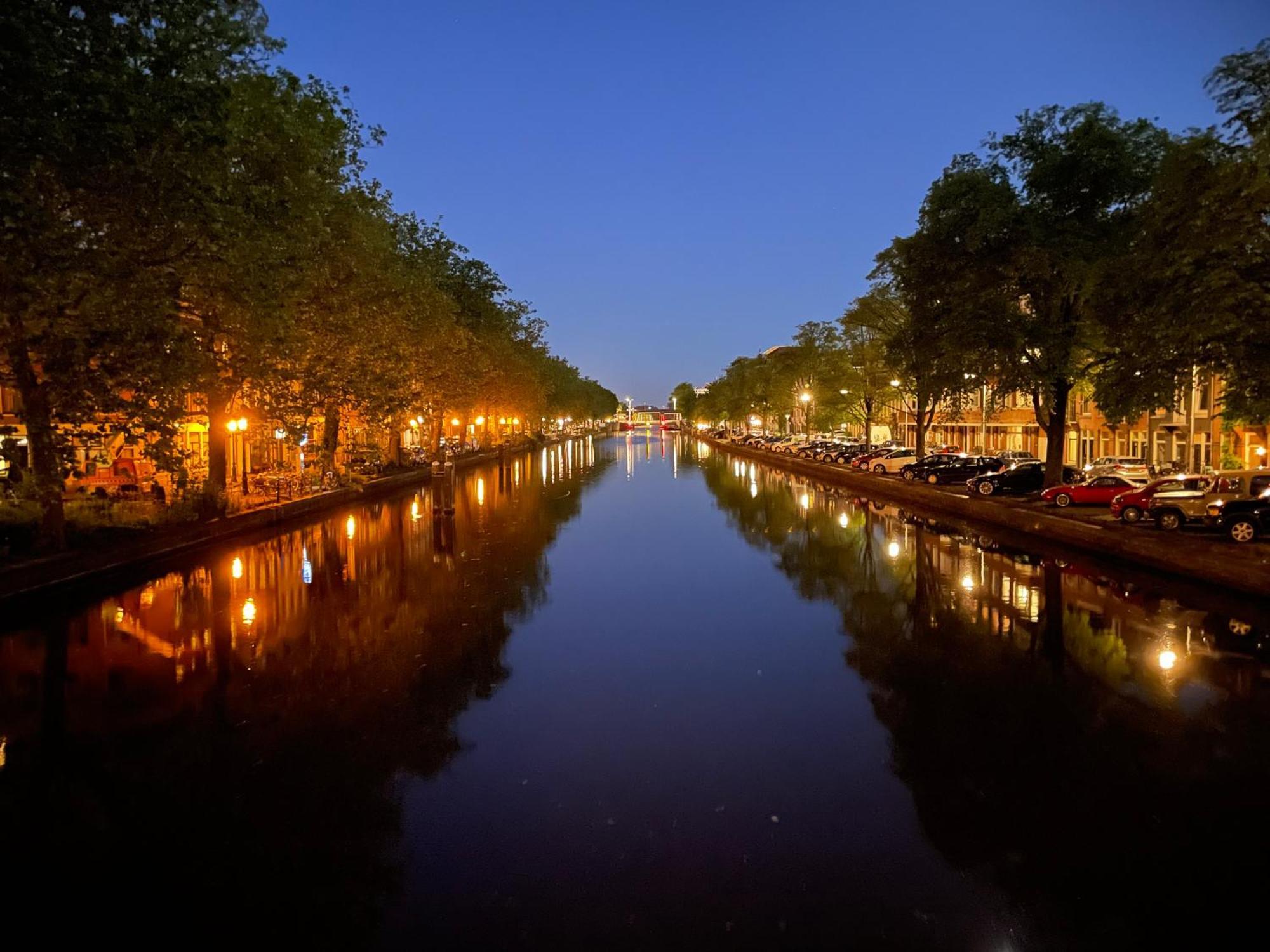 Canal View Stay Ámsterdam Exterior foto